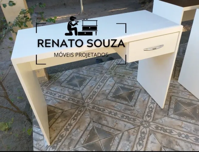 Mesa de Escritório Branca Projetada - Renato Souza