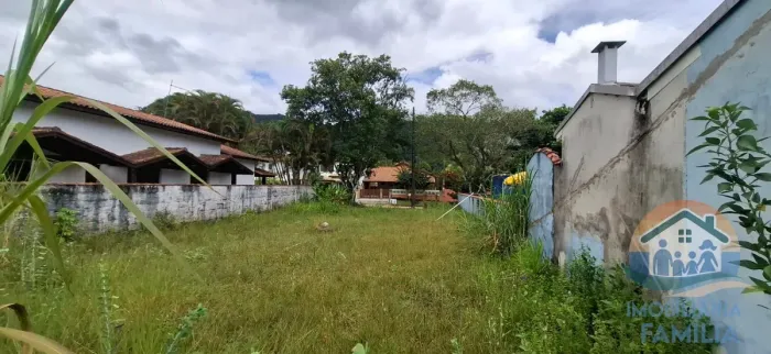 EXCELENTE OPORTUNIDADE DE LOTE LOCALIZADO NO CONDOMÍNIO MAR VERDE EM CARAGUATATUBA!