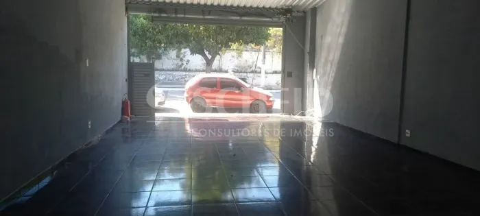 ÓTIMO SALAO, COM BOA LOCALIZAÇÃO, COM FACIL ACESSO AS MARGINAIS,PROXIMO DE PONTO DE ONIBUS