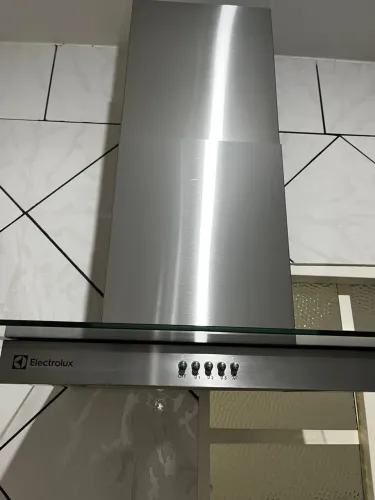 Coifa Electrolux Inox 220 Vts, para 4 bocas, 60cm com filtro carvão Ativado no