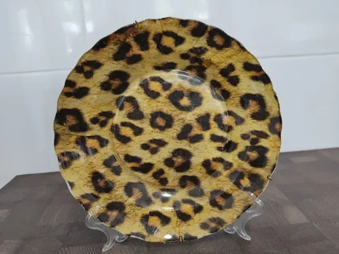 Prato Decorativo De Parede Em Decoupagem Tema Oncinha Vidro