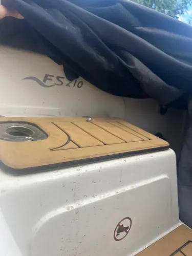 Lancha FS 210 Cabinada | Yamaha 115HP | C/ Vaso | Lago Corumbá IV | Aceito Troca