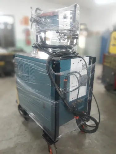 MÁQUINA DE SOLDA MIG 600A