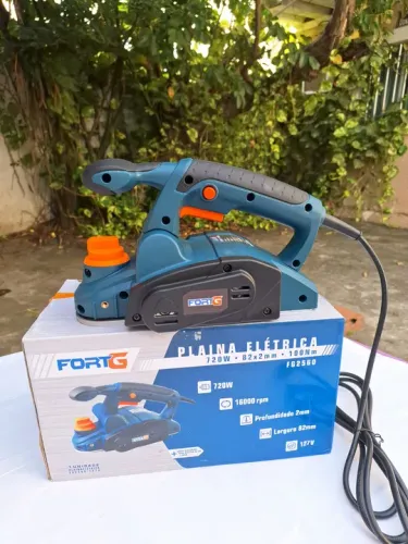 Plaina Elétrica Fortg 720W, 127v, nova na embalagem. 