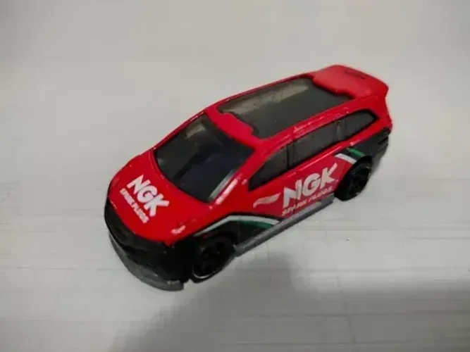 Miniatura Honda Odyssey Hot Wheels 2015 1/64