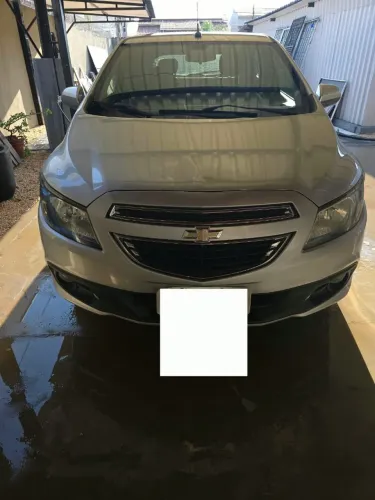 Chevrolet Onix Hatch LTZ 1.4 8V Flex Power Mec. 4P 2016