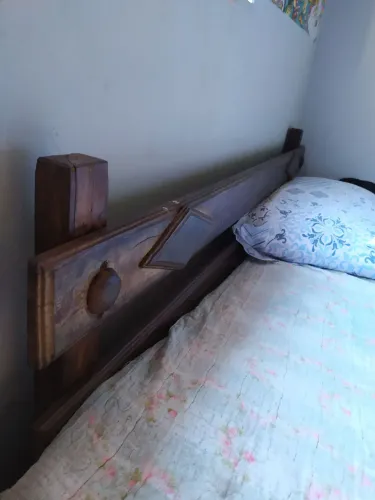 Cama de Casal Vintage Sucupira Maciça Usada