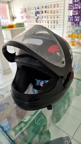 Capacete
