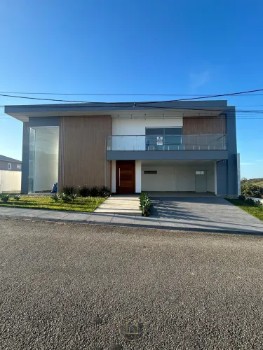 Vale dos Cristais - Casa Alto Padrão em Lagoa, Macaé/RJ