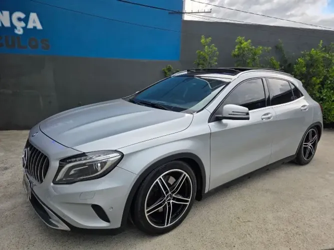 Mercedes-Benz GLA 250 Vision 2.0 TB 16V 211cv Aut. 2015