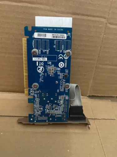 placa de vídeo Gigabyte GeForce GT 610 (modelo GV-N610SL-1G