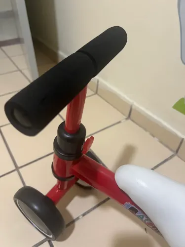 Bicicleta Infantil de Equilíbrio sem pedal 4 Rodas