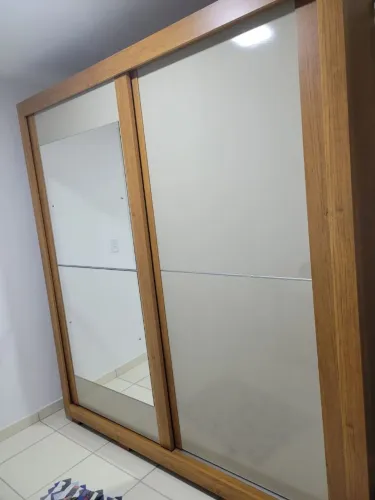 Vendo Guarda Roupa
