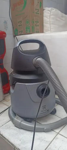 Aspirador de pó e água e soprador