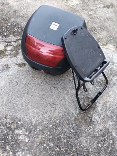 Venda , baú . Moto