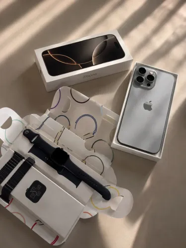 Kit Apple: iPhone 16 Pro Max + Apple Watch SE 2 geração - Muito Conservados