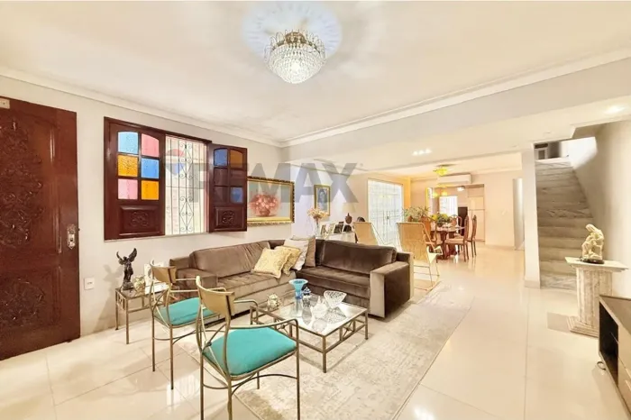 Vendo Casa com mais de 800m² no bairro do Marco Belém-PA