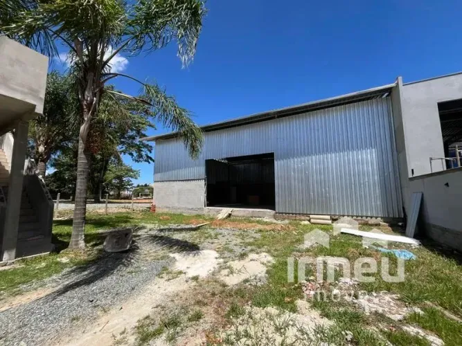 Galpão bem localizado no Itinga - venha conhecer!