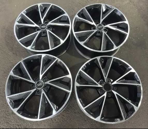 Roda de liga leve aro 19 5x112 tala 8 da Audi