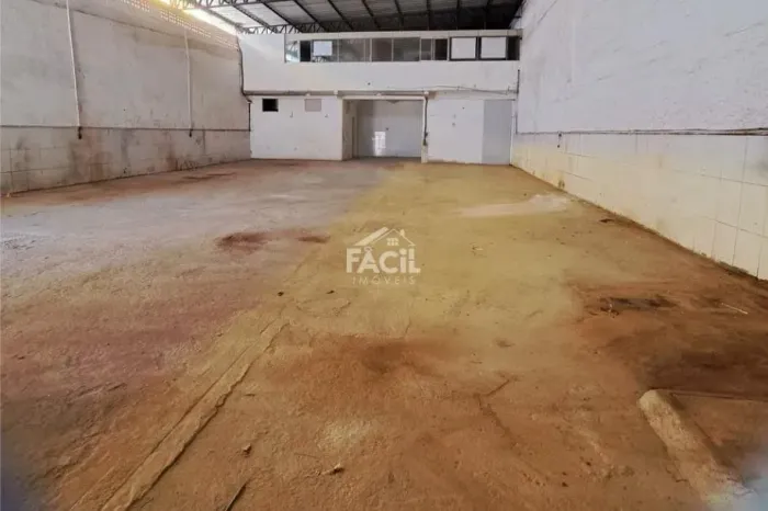 Galpão para Locação em Vila Capixaba, Cariacica - 400m²