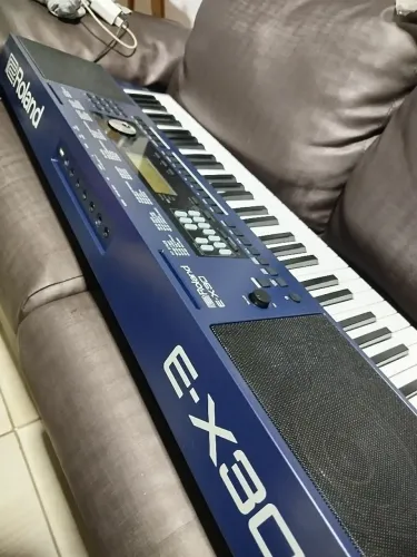 Roland EX30 Teclado Arranjador