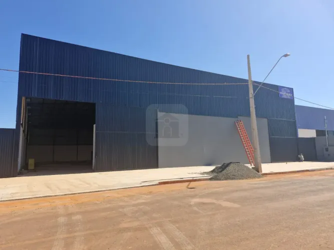 Galpão para locação e venda no bairro Loteamento Centro Empresarial Leste III