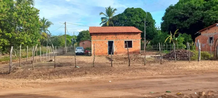 Vendo casa em Tutoia-Ma porto de áreas