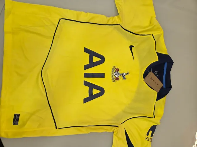 Camisa Tottenham 25/26 total 90