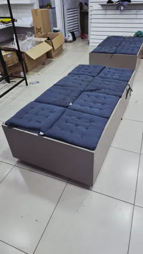 Móveis e utensílios de lojas