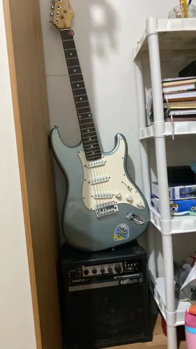 Troco ou vendo guitarra Guitarra Eko 300s - design italiano