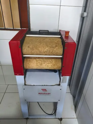Modeladora de pães