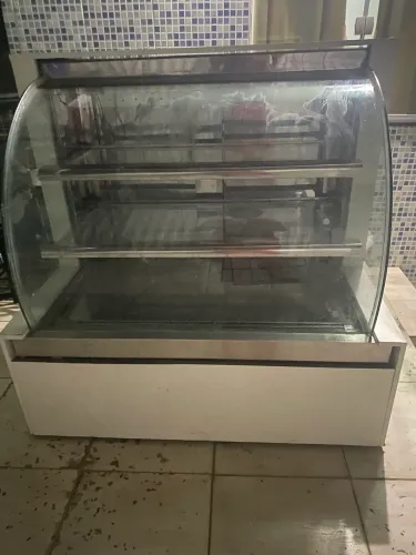 Balcão sem o funcionamento de refrigeração 