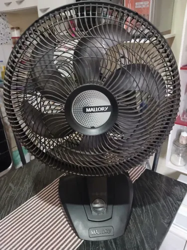 VENTILADOR DE MESA MALLORY 40 CENTÍMETROS HÉLICE DE 6 PAS 3 VELOCIDADES ESTÁ TU OK