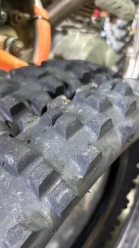 Par pneu moto de trilha com 60% de borracha