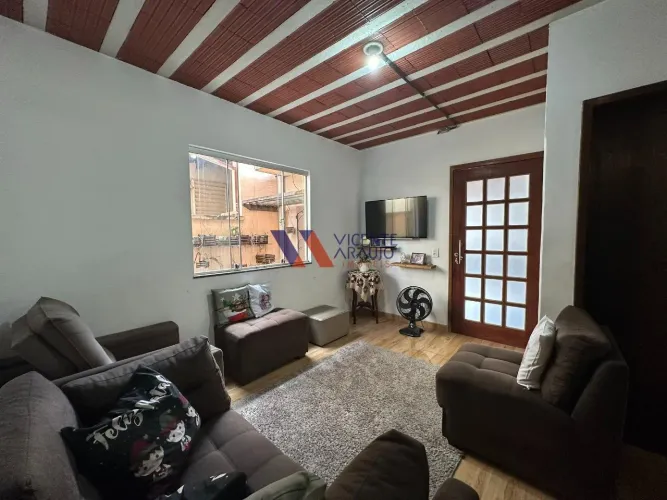 Casas à venda no bairro Chácara em Betim/MG.