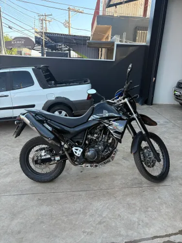 Xt 660r preta