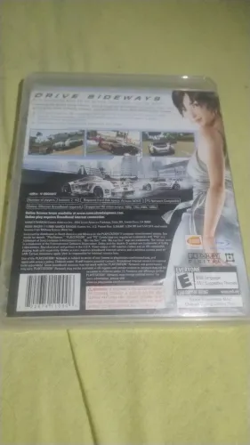 Vende-se 4 jogos de ps3 um de carro um de moto Cross e o call of duty futebol FIFA 13