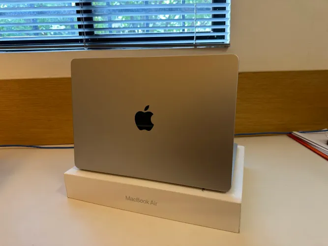 MacBook Air M3 13 polegadas 2024 8GB SSD 256GB