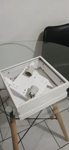 Iluminária plafon de sobrepor quadrado