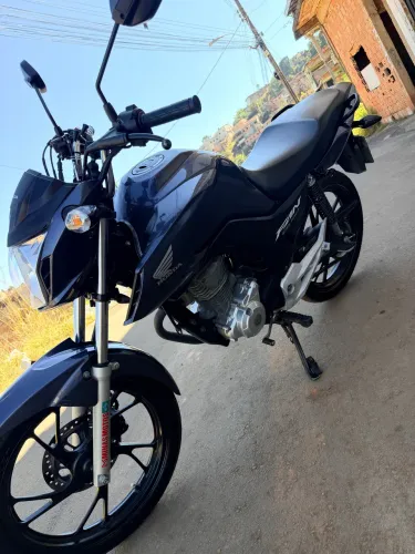 Moto muito conservada