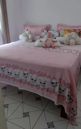 Cama com base em madeira jatobá feito a 2 anos