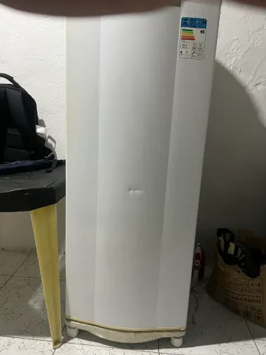Box cama de casal, Geladeira cônsul