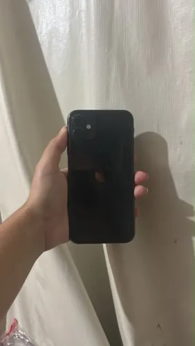 iPhone 11 Semi novo