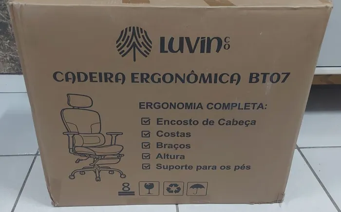 vendo cadeira ergonômica luvinco bt07 nova nunca foi usada não aceito trocas 