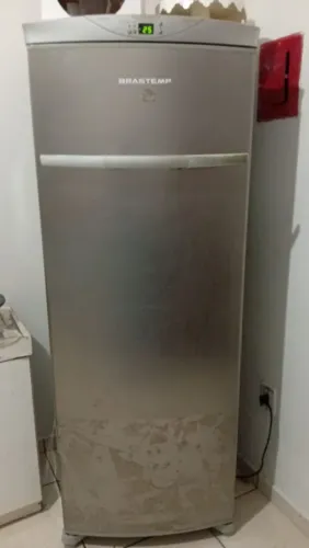 Freezer frosfri voltagem 220