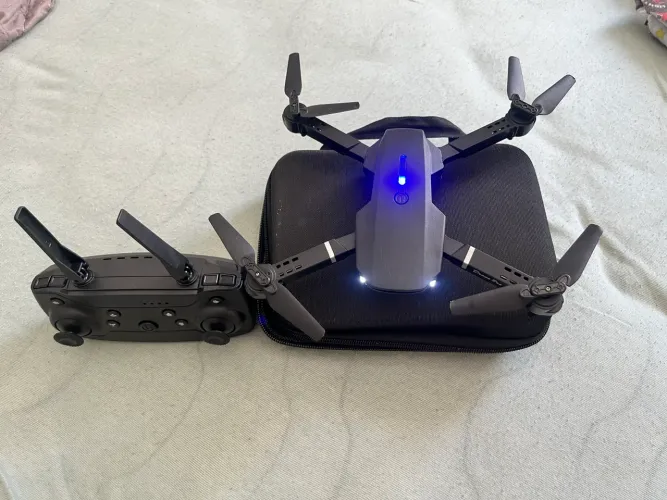Drone semi novo