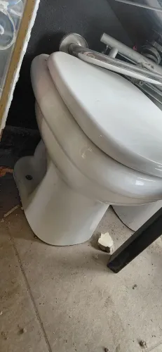2 vasos sanitários semi novos