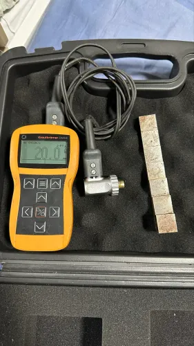 Medidor de Espessura por Ultrassom Krautkrämer DM5E Completo