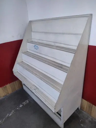 Estante para livros, ideal para explicadora, escolas e creches