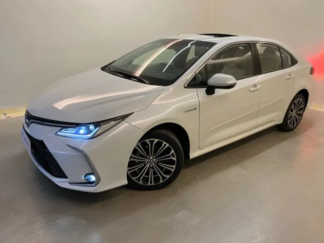Toyota Corolla Altis Prem. Hybrid 1.8 Flex AUT 2021